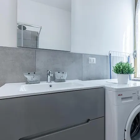 Sambuco1 - Quiet With 2 Double Bedrooms - B Appartamento