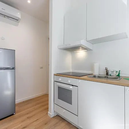 Appartamento Sambuco1 - Quiet With 2 Double Bedrooms - B Milano